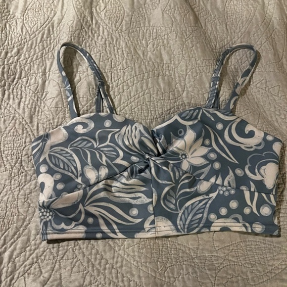 ❇️FP MOVEMENT Double Take Crop Top 2 for $22❇️ - Picture 2 of 7